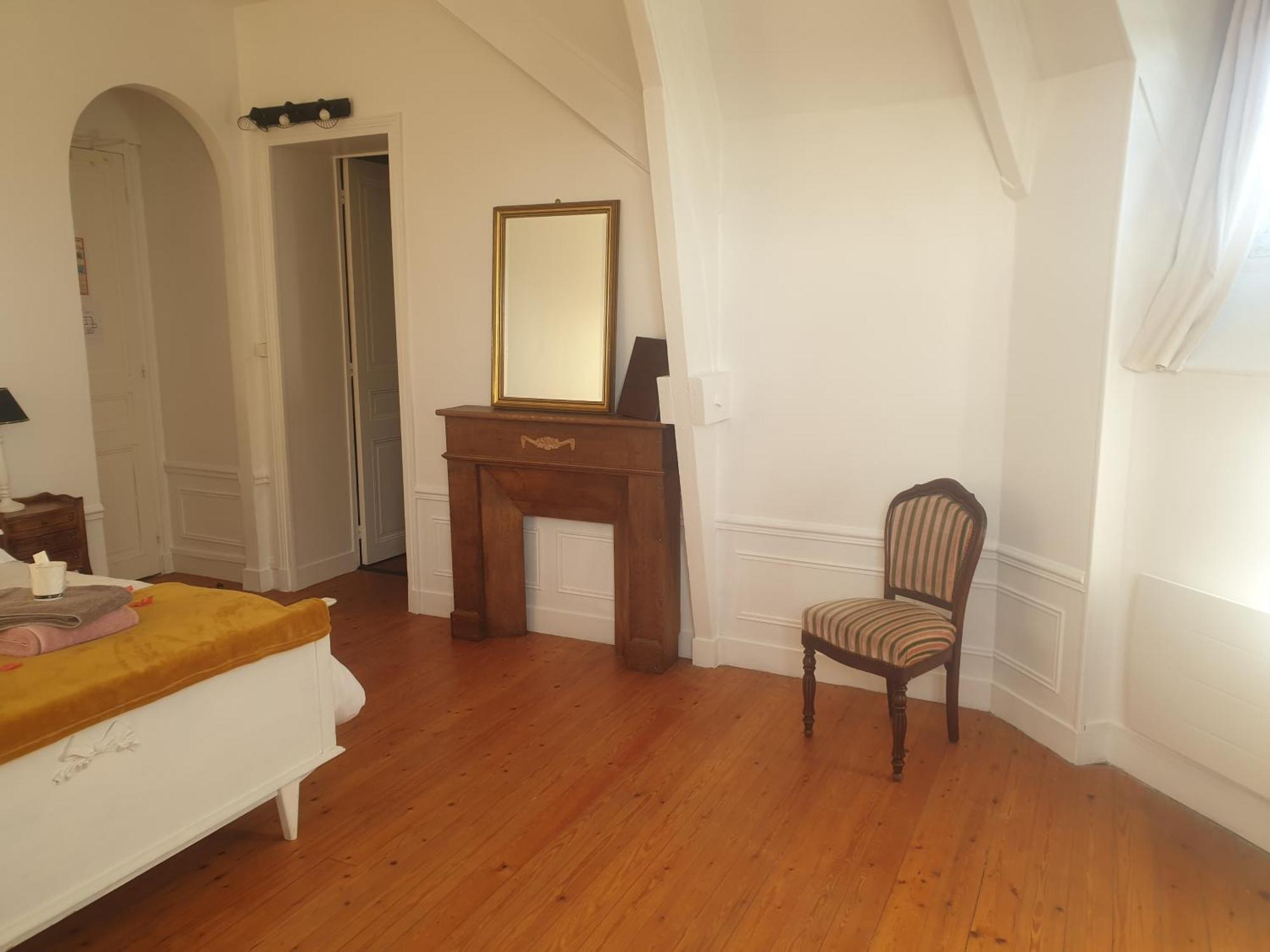 Chateau De Surville Surville  객실 사진